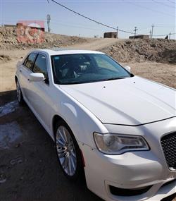 کرایسلەر 300